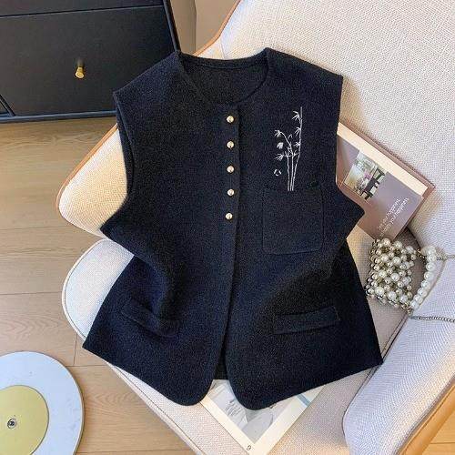 推荐新中式国风刺绣马甲背心女2025早秋季大码胖mm高级感叠穿无袖