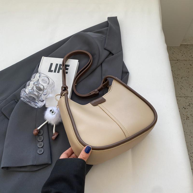 推荐今年流行包包水桶包女