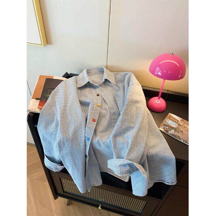 极速日系设计感复古条纹衬衫女春秋新款宽松显瘦上衣彩色纽扣减龄