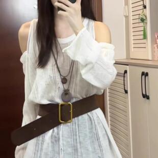 新品白色露肩长袖镂空毛衣女早秋宽松休闲日常穿搭针织衫别致独特