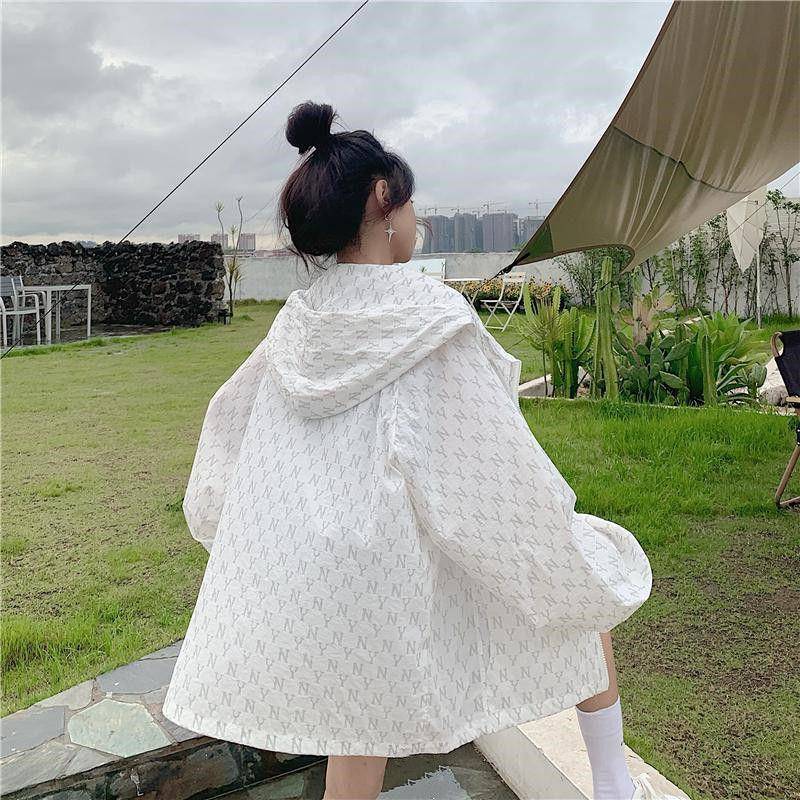 极速反光高级防晒衣女2026新款可外穿宽松学生休闲运动时尚薄白色