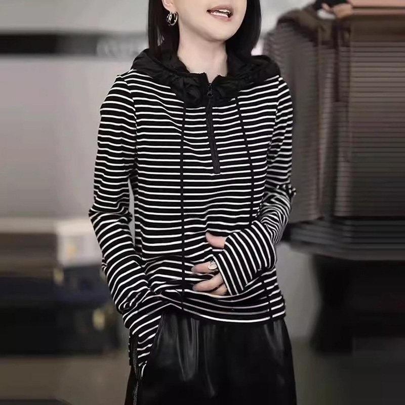 极速休闲简约黑白条纹半开领连帽卫衣女士2026秋冬设计感百搭长袖