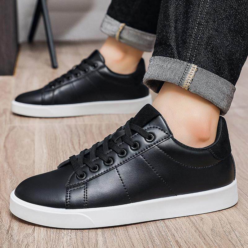 推荐纯黑色板鞋男士2026新款休闲皮鞋子男防水透气小黑鞋简约商务