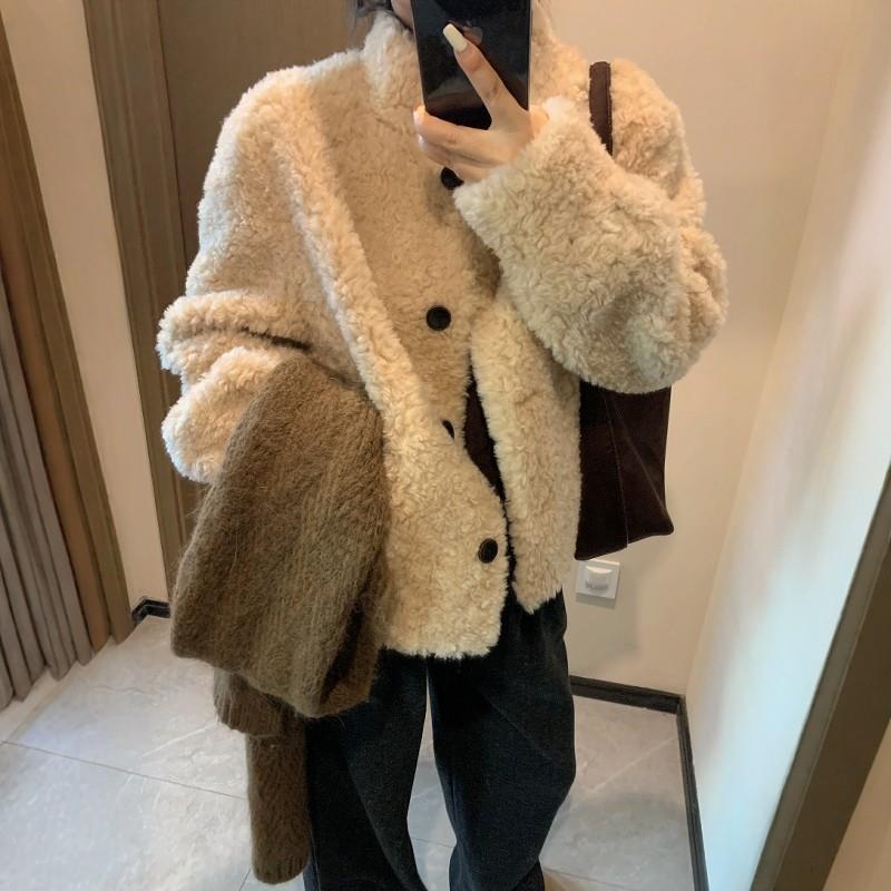 羊羔毛环保皮草外套女短款