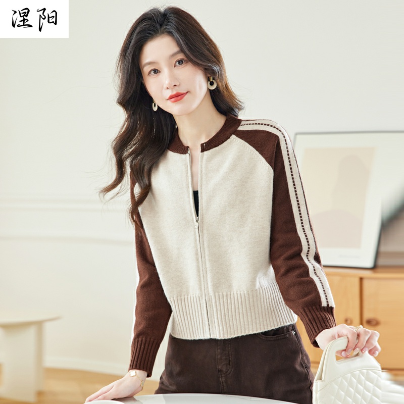 2025秋冬新款短款羊毛针织开衫小个子圆领女百搭毛衣外套气质减龄