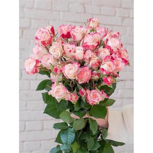 多头玫瑰鲜花云南基地直发婚庆鲜花捧花搭配橙芭比折射巧克力泡泡