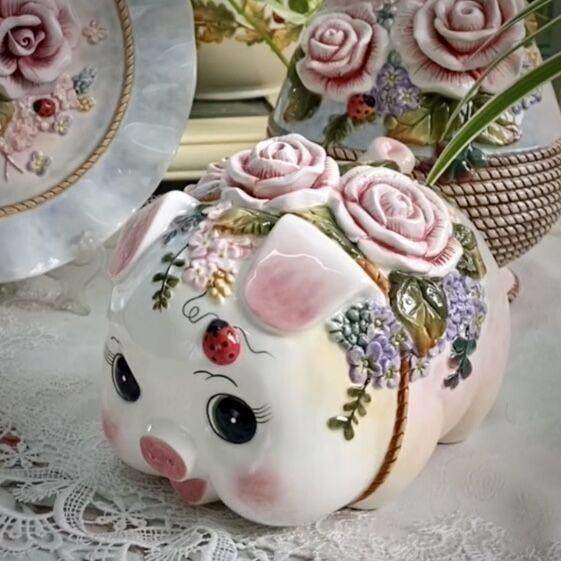 方亚幸福玫瑰猪存钱筒陶瓷储蓄罐零钱罐摆设新居摆件家居饰品礼品,家居饰品,桌面摆件,淘宝优惠券,粉丝福利购,淘宝优惠卷