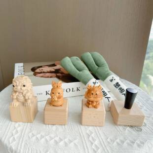 木质抓周用品道具兔年生肖印章龙宝宝狮子一周岁工艺品摆件
