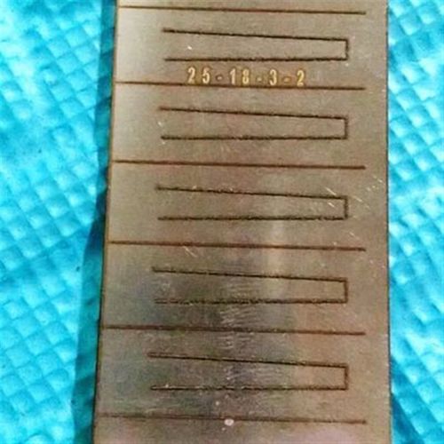 芦笙黄片。做芦笙专用。w做出来的芦笙声音优美。7片一套