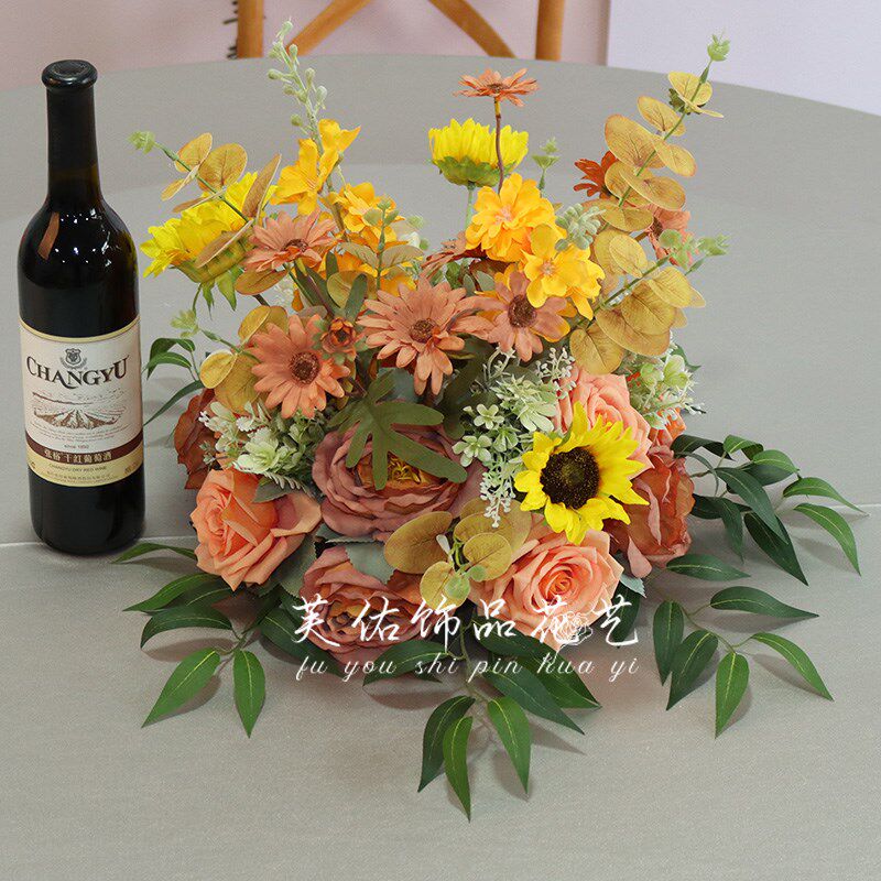 圆形酒店餐桌中间摆花餐厅圆桌桌花宴会装饰花艺会议室桌面装饰花