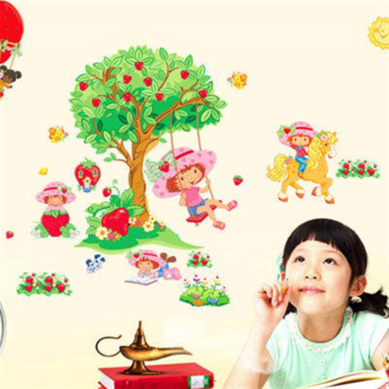 卡通贴画儿童房幼儿园装饰卧室背景墙贴纸可O移除草莓女孩墙贴自