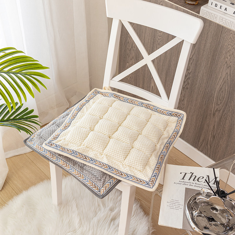 椅子垫子冬季毛绒厚坐垫餐桌椅y防滑学生可拆洗加厚办公室屁垫椅