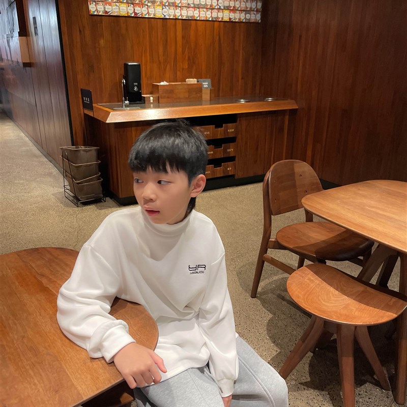 【博博猪】男童白色半高领字母打底衫秋冬款加绒简约休闲儿童T恤
