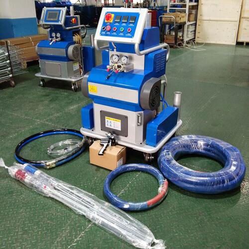 厂家直供便携式聚氨酯喷涂机 水箱保温聚脲喷涂机 冷库保温喷涂机