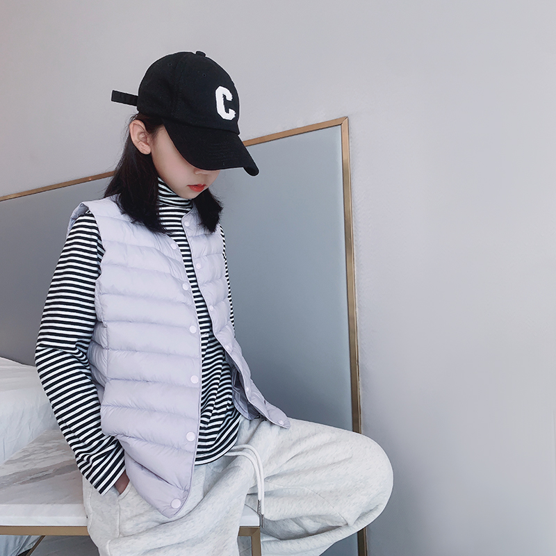 女大童羽绒马甲2023冬装新款初中生校服神神器90白鹅绒轻薄内胆潮