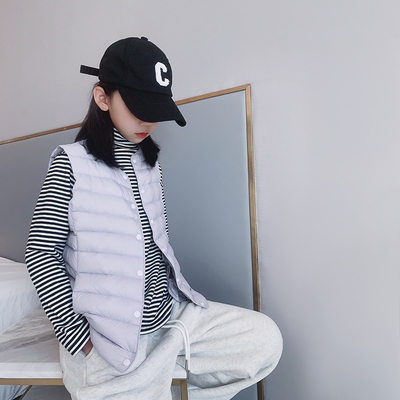 女大童羽绒马甲2023冬装新款初中生校服神神器90白鹅绒轻薄内胆潮