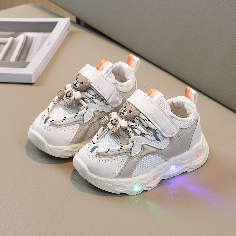 2026春季宝宝鞋女童鞋男童软底1-3岁运动鞋春款网鞋亮灯运动鞋