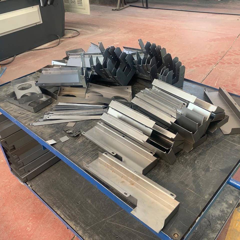 厂家光纤切割机数控折弯机等金属切割折弯焊接喷塑机械加工钣金