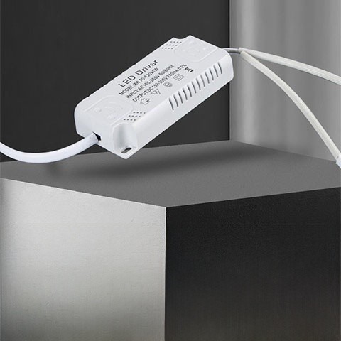 Led驱动电源驱动吸顶灯变压器8W24W36W三色分段镇流器变压器