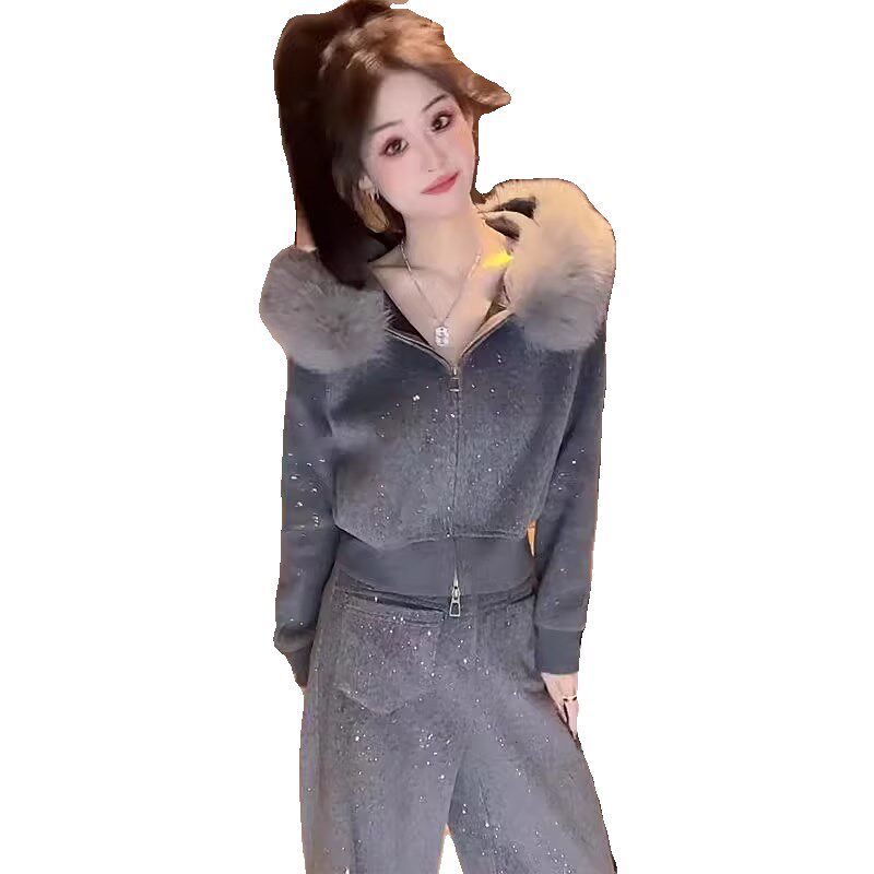 灰色时尚休闲套装女冬季2025新款韩版时髦洋气减龄加厚保暖两件套