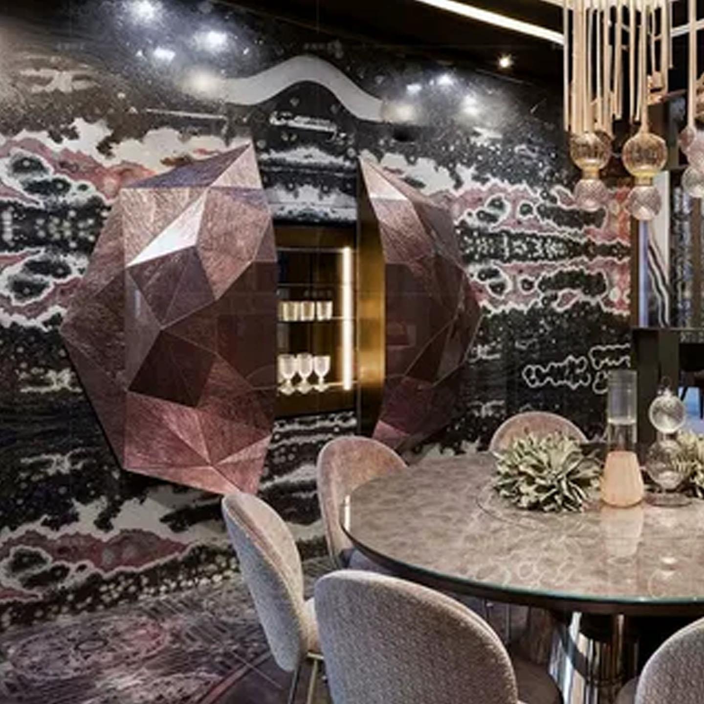 意式实木酒柜设计感轻奢高档豪宅玻璃展示柜挂壁式钻石装饰储物柜