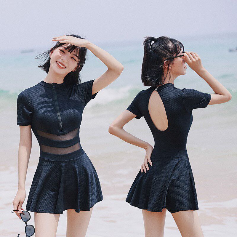 泳衣女款2024新款黑色高级感显瘦遮肉时尚保守连体裙式温泉游泳装