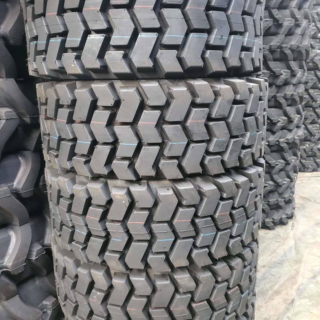 厂家12-16.5 10-16.5轮胎 滑移装载机麻将块花工程机械