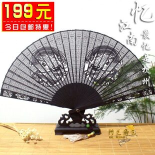 中国风礼品镂空雕刻女式 7寸乌木檀香扇女扇 费 古风折扇雕花 免邮