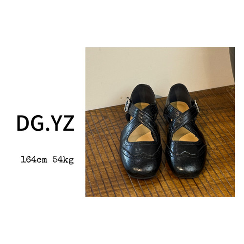 【樱子家】3608F夏季软皮布洛克雕花设计交叉手工玛丽珍单鞋