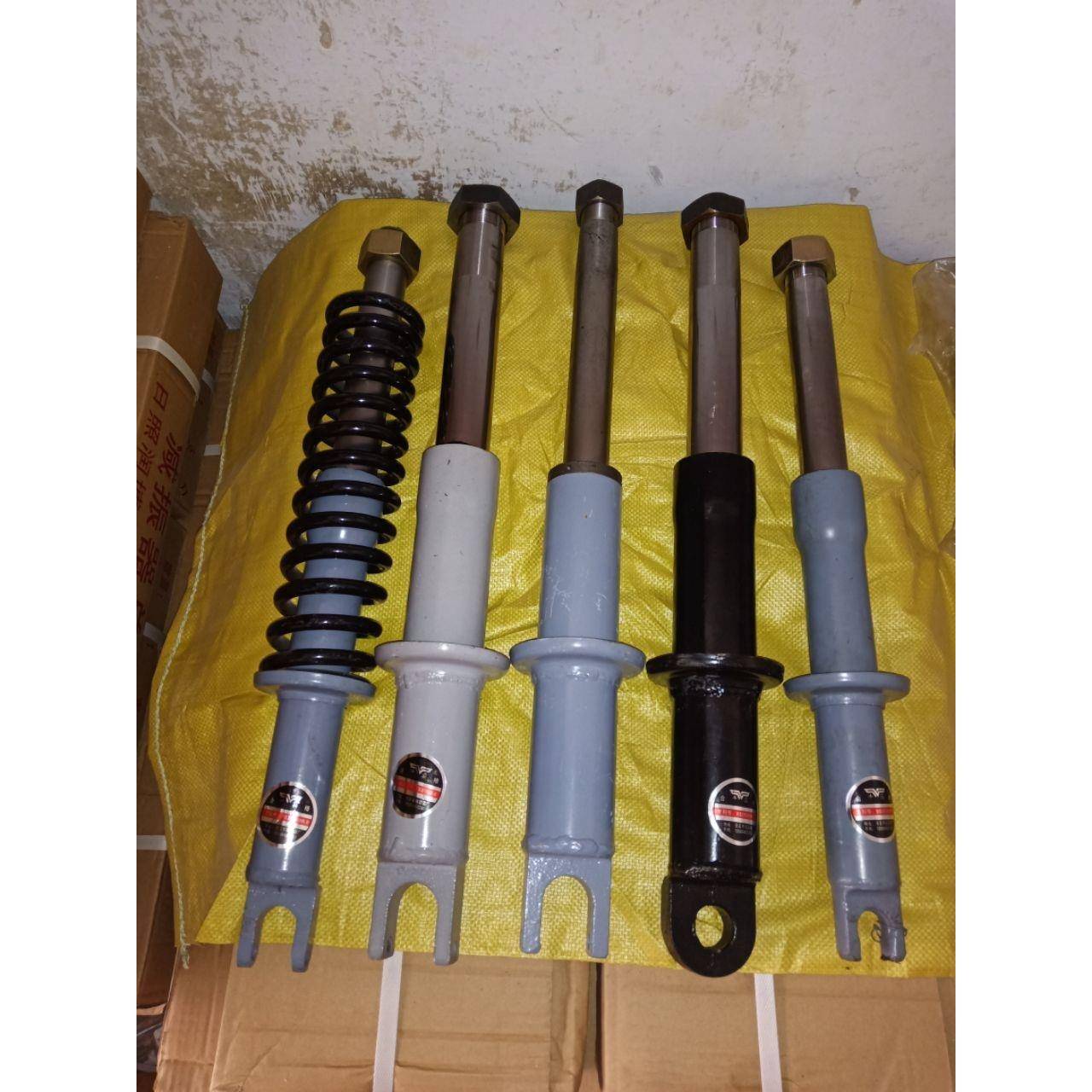 农用三轮车三马车五征时风北京巨力双力金娃中亿飞彩避震前减震器