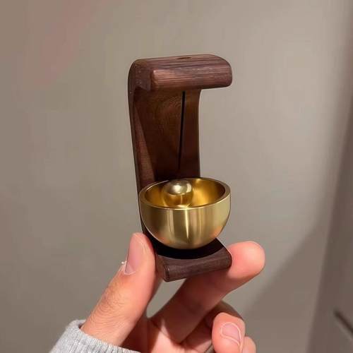 磁吸门铃多巴胺挂件商铺家用免打孔入户提醒黄铜铃铛乔迁新居礼物