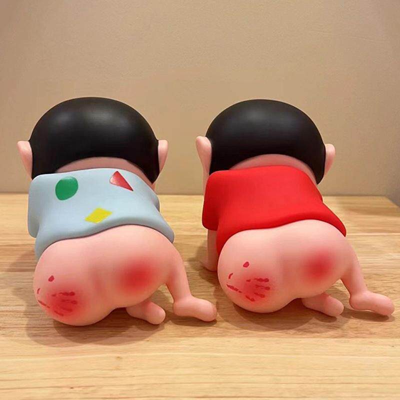 屁屁蜡笔小新摆件光pp挨揍小新手办桌面装饰品车载中控台创意公仔