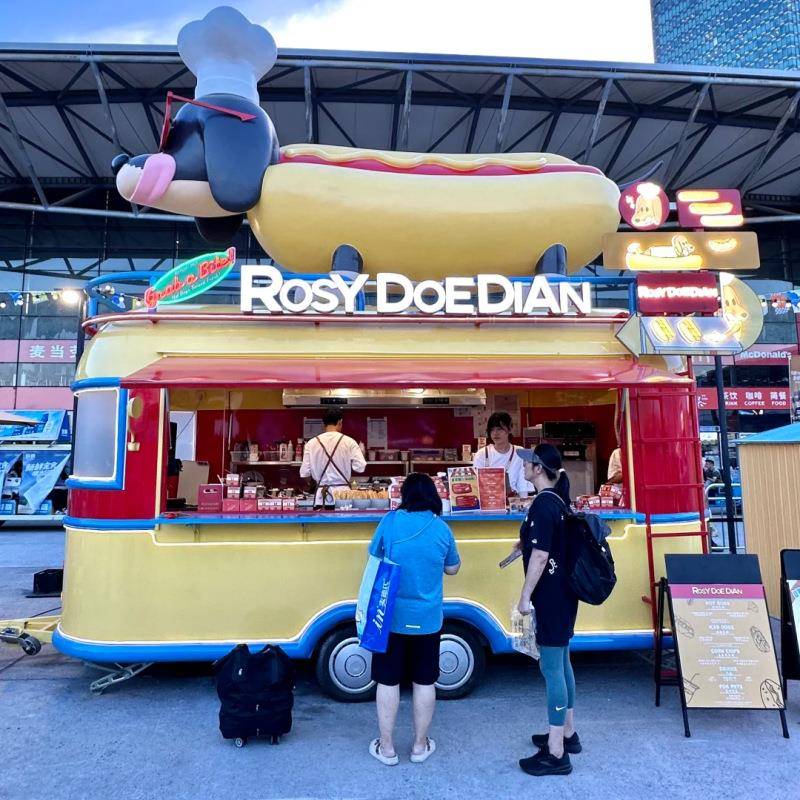 景区商业街网红打卡多功能餐车活动展览车冷饮奶茶商用电动小吃车