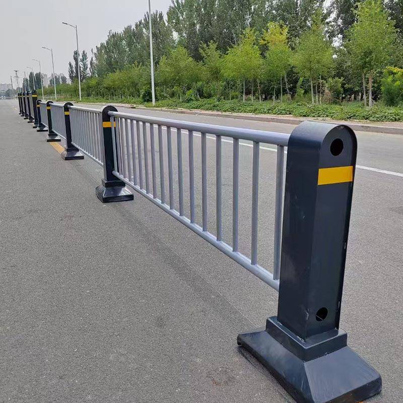 定制防撞栏杆人行道分流市政交通城市道路中央隔离机非隔离墩护栏