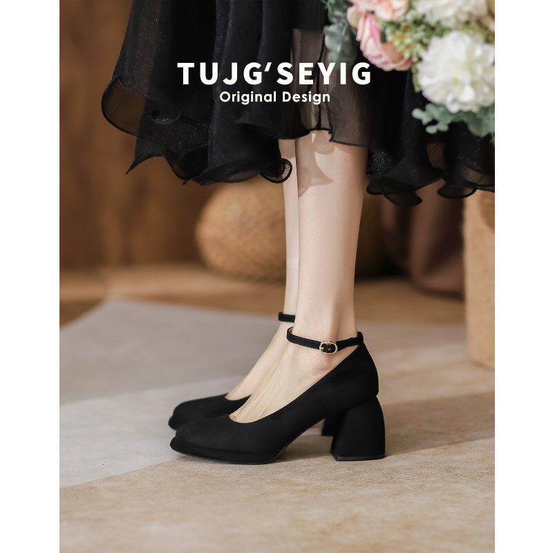 粗跟玛丽珍仙女单鞋o女春季新款百搭一字扣带防水台绒面美式高跟