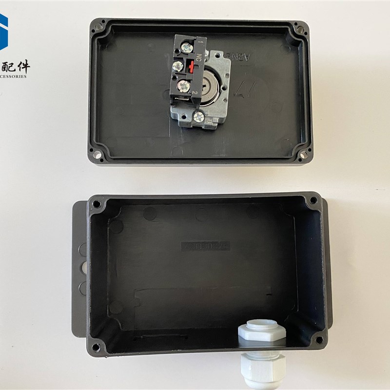 巨人通力底坑检修盒 井道照明开关 停止装置 底坑急停 电梯配件