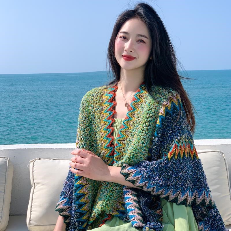 云南特色披肩女民族风丽江大理旅游拍照斗篷披风外搭时尚洋气围巾