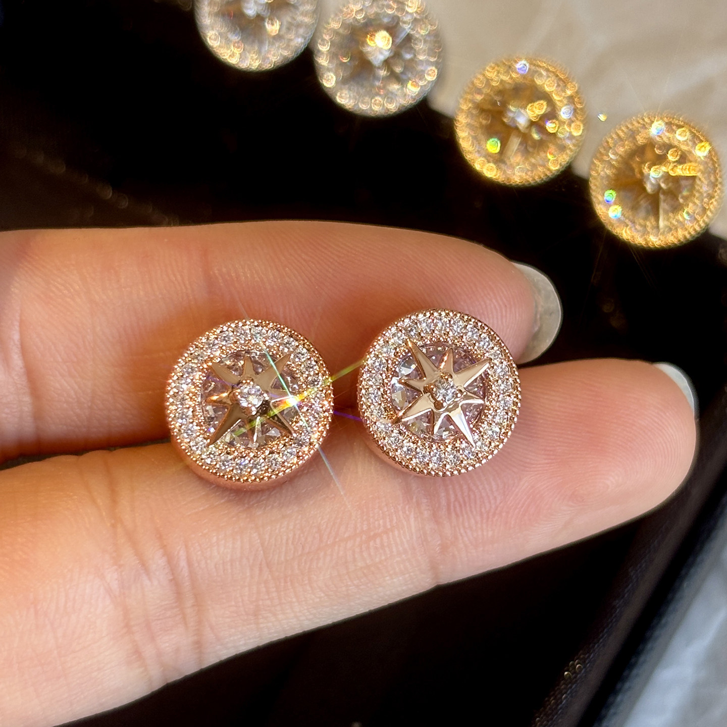 DICD/D家字母八芒星圆形满钻纯银耳钉女高级感精致小巧耳环耳饰品