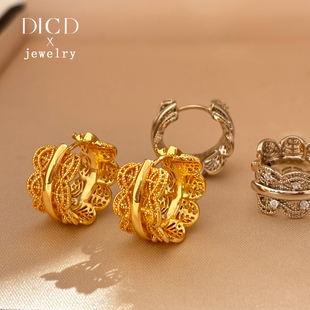 金色镶钻石圈圈耳扣耳环女2026新款爆款高级感轻奢秋冬耳圈耳饰品