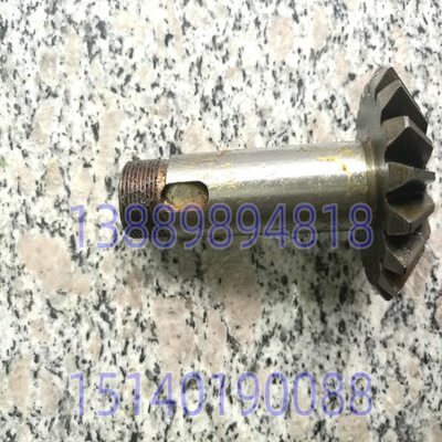 齐齐哈尔铣床配件 X5040 X6140 伞齿轮 70270B 齿数17 长度103