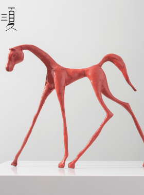轻奢新中式红g色马摆件样板间书房办公室博古架玄关抽象动物装饰