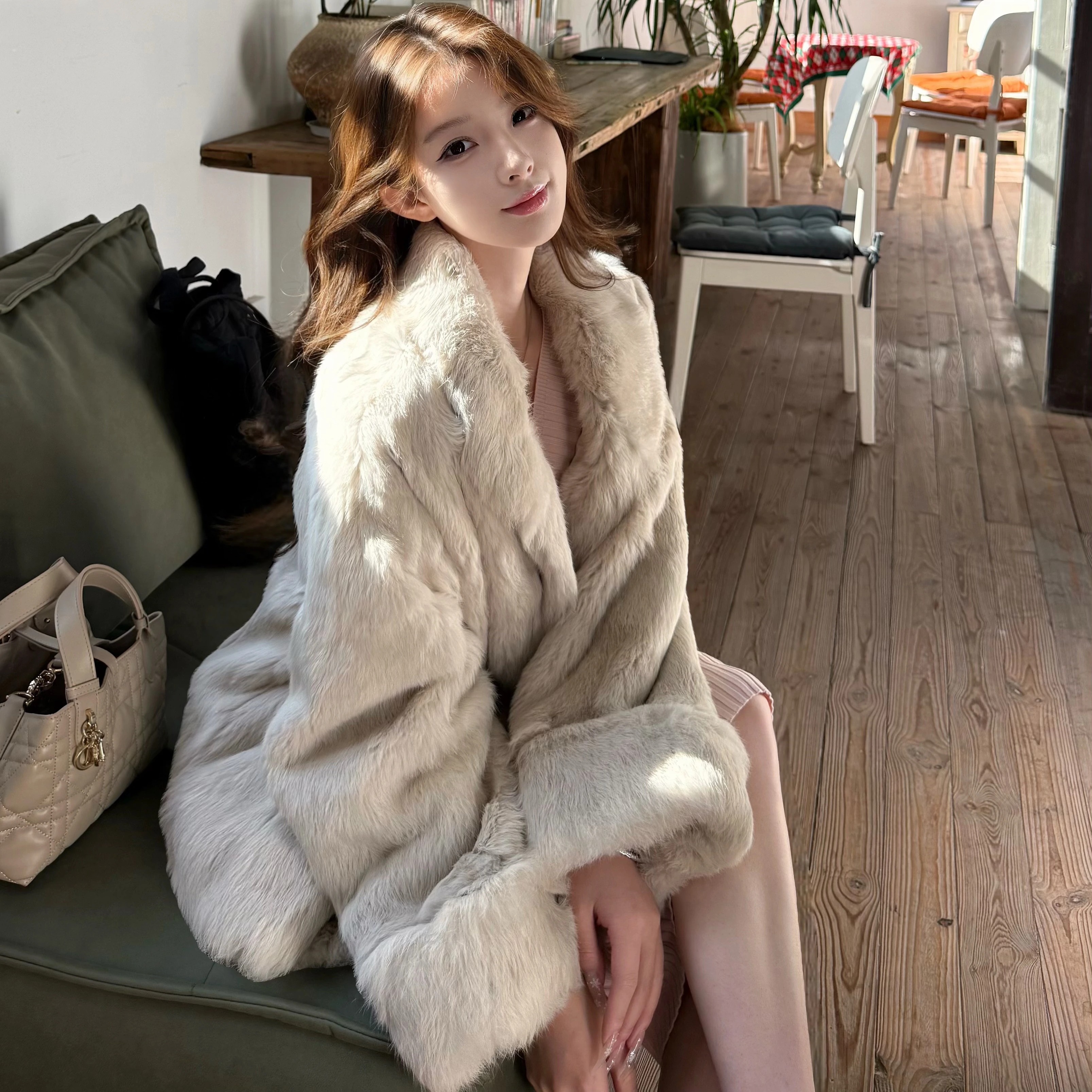 Layyyy【温柔兔姐姐】真兔毛定染奶灰色皮草女挽袖中长款毛毛外套