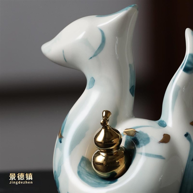 景德镇高温生肖蛇手绘青花陶瓷雕塑摆件高档客厅玄关家居饰品送礼