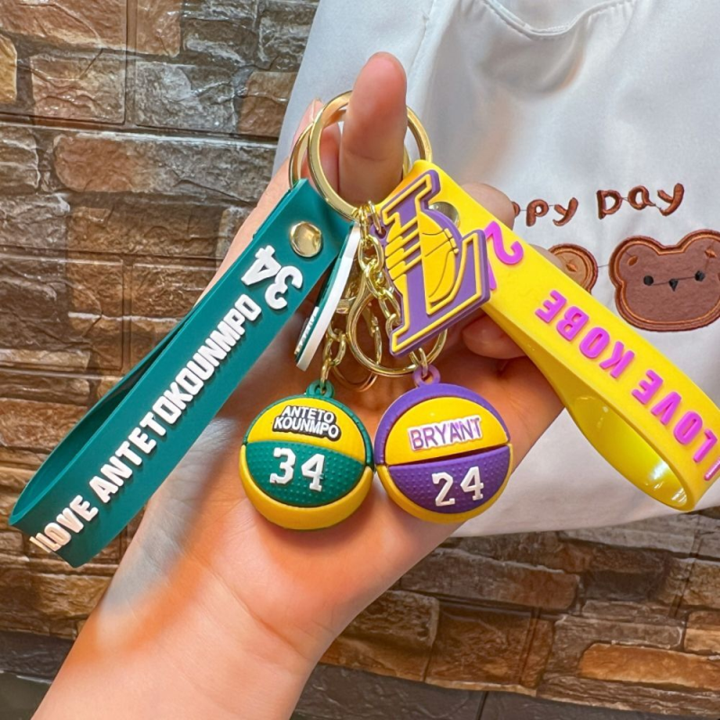 卡通球星钥匙链科比仿真创意篮球挂件钥匙扣个性库里挂件儿童饰品