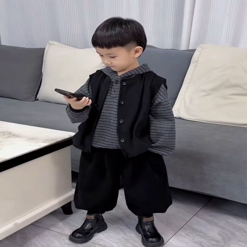 男童秋季套装2025新款儿童女童连帽卫衣帅气韩版马甲灯笼裤三件套