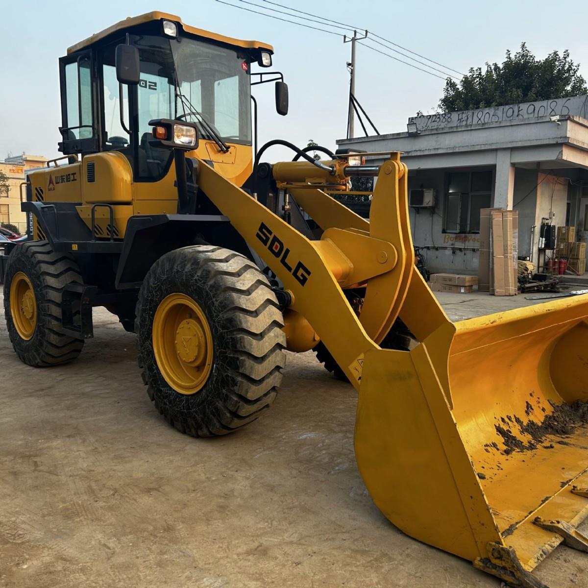 外贸款936L装载机 956L 958F铲车新车品质 价格优惠