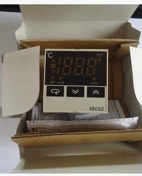温控E5CSV/E5CSZ-R1T Q1T QTD RTD R1TD Q1TD R1T Q1T-B -F -500