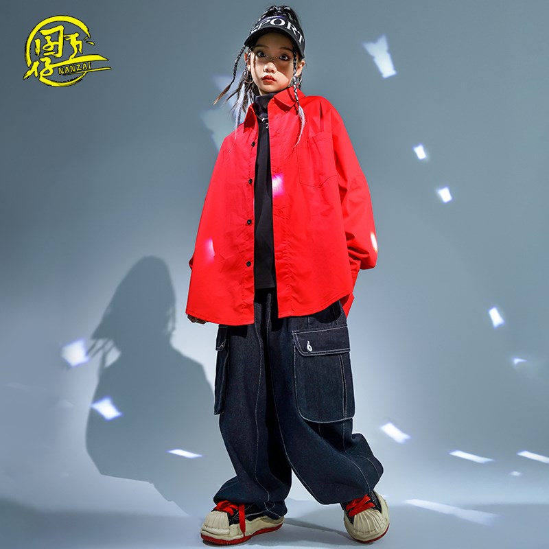 儿童街舞潮服男童红色衬衫牛仔裤嘻哈架子鼓套装女童爵士舞演出服
