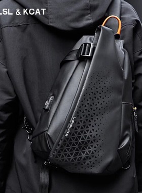 CAVLSLKCAT斜挎包男士单肩包大容量运动胸包潮牌工装包多功能背包