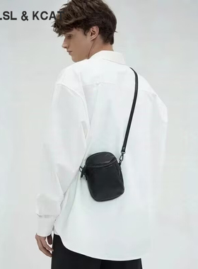 CAVLSLKCAT迷你斜挎包男复合羊皮小包单肩包手机包时尚潮牌马蹄包